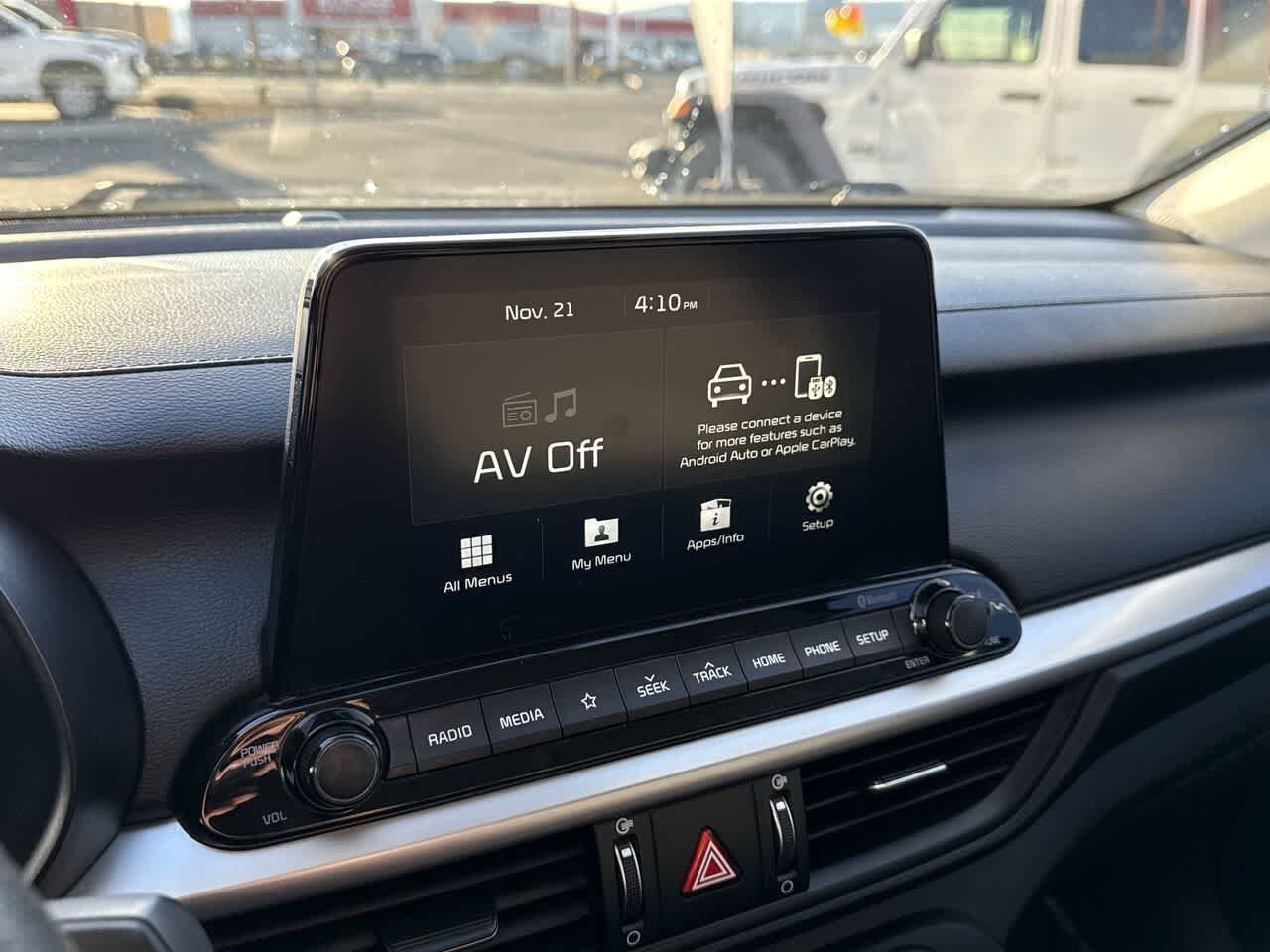 Thumbnail: 2021 Kia Forte - 18