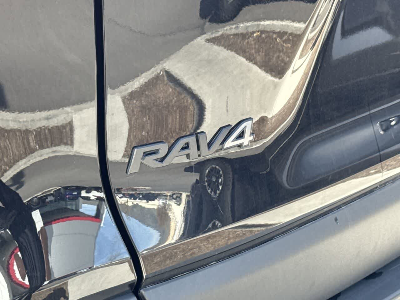 Thumbnail: 2024 Toyota RAV4 - 9