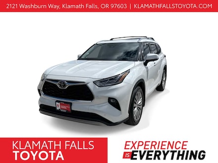 2023 Toyota Highlander Platinum