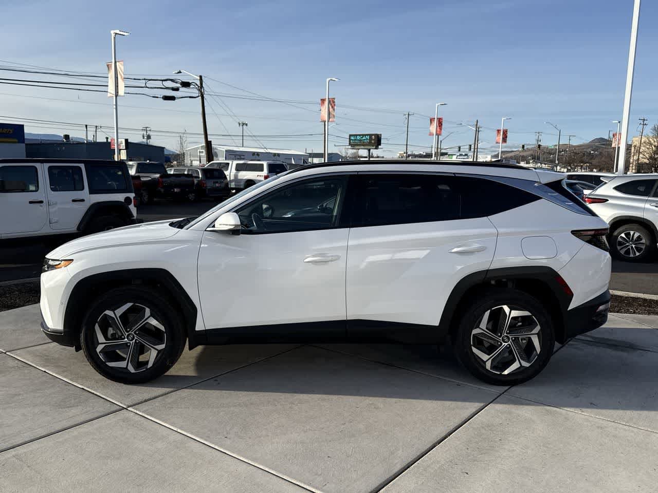 Thumbnail: 2023 Hyundai Tucson - 2