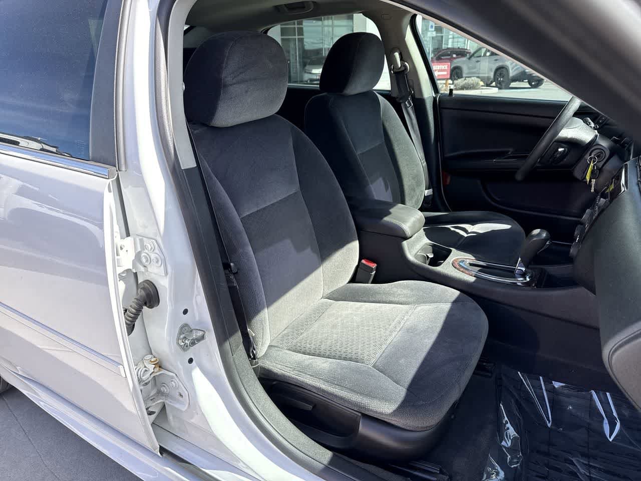 Thumbnail: 2015 Chevrolet Impala - 15