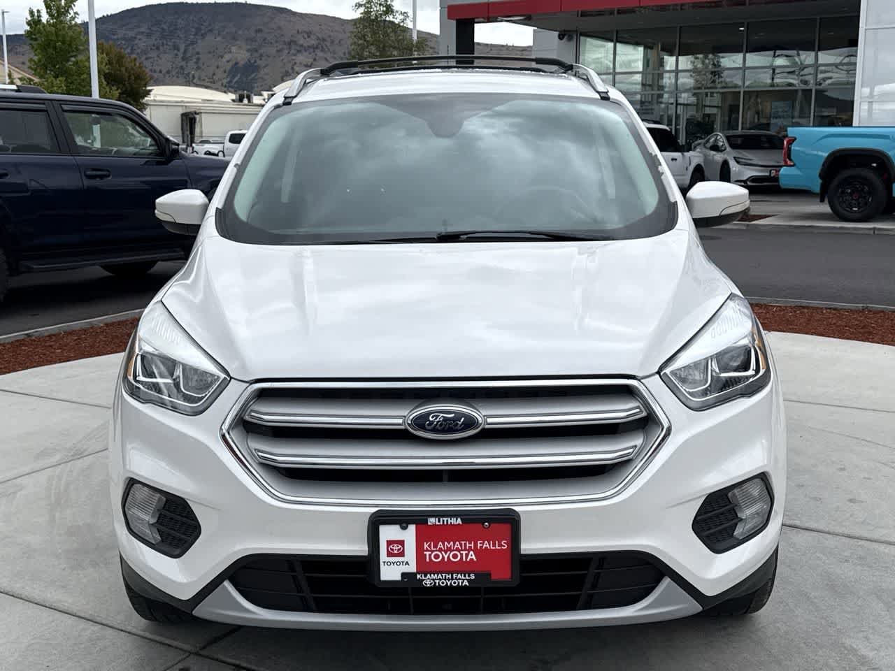 Thumbnail: 2017 Ford Escape - 3