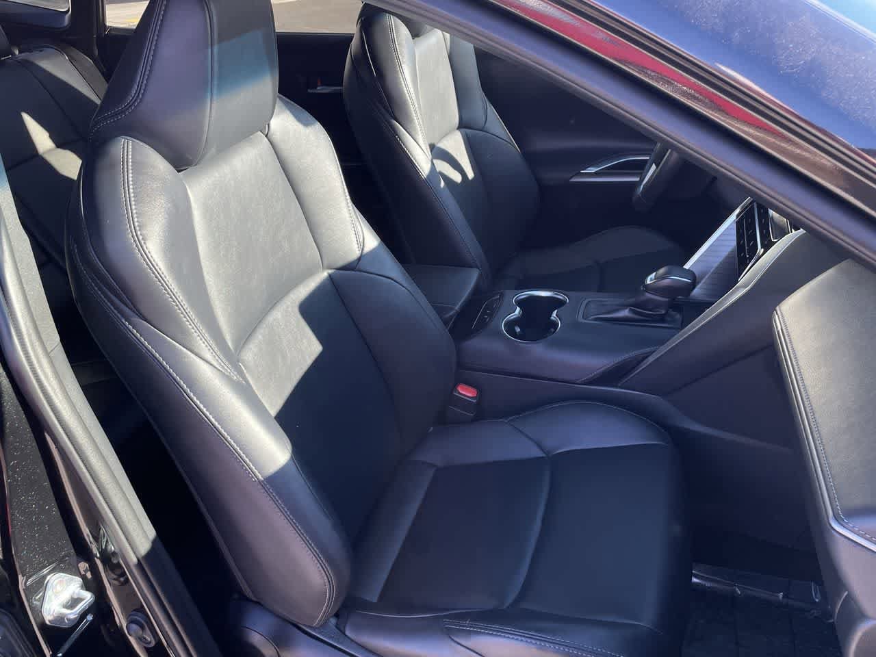 Thumbnail: 2022 Toyota Venza - 14