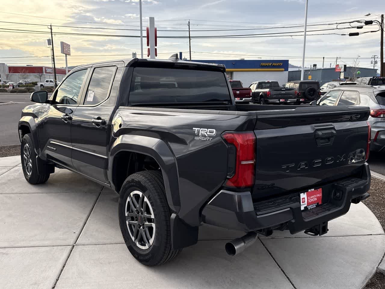 Thumbnail: 2025 Toyota Tacoma - 5