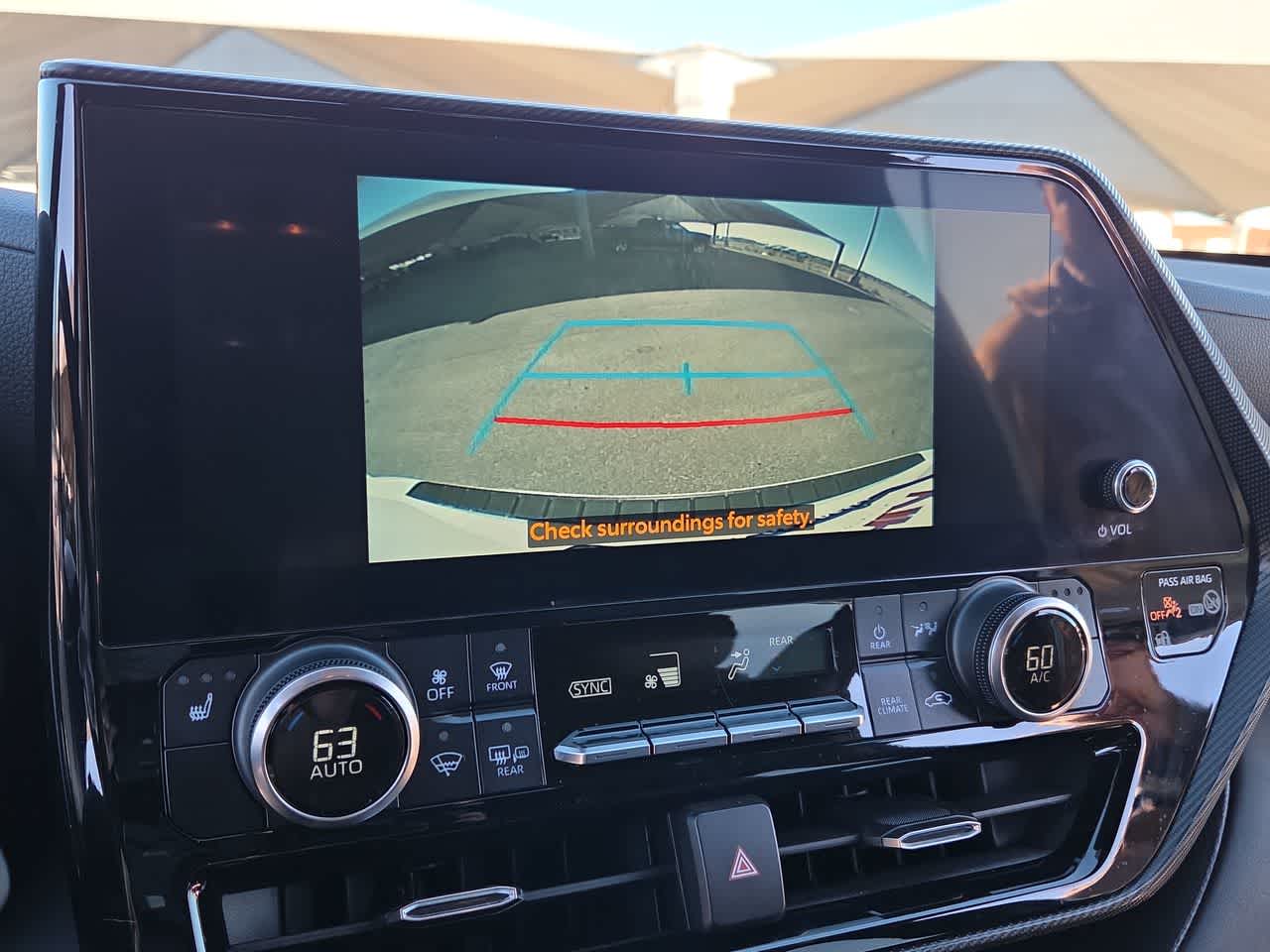 Thumbnail: 2023 Toyota Highlander - 28