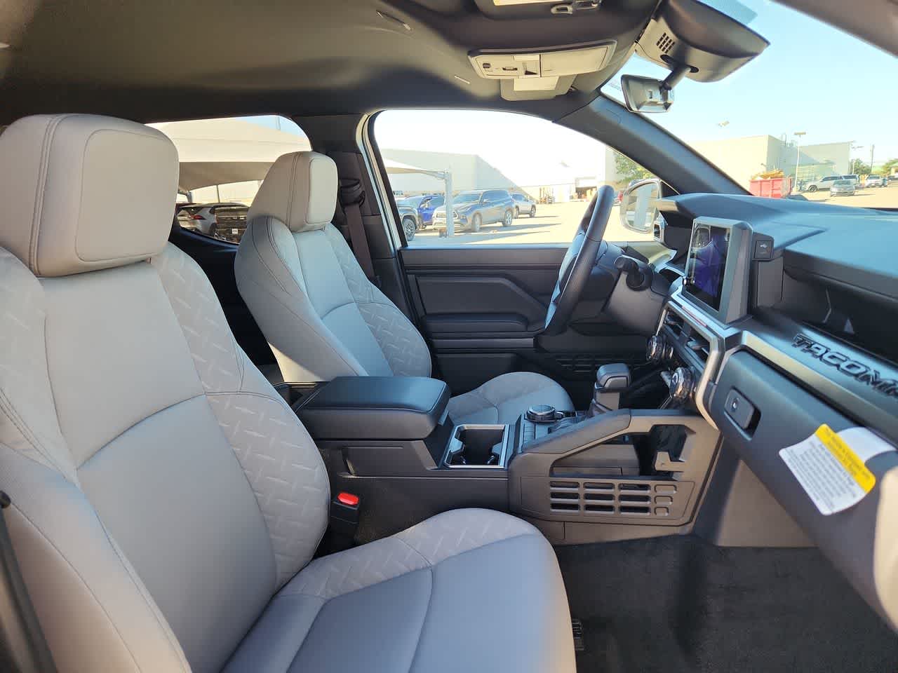 Thumbnail: 2025 Toyota Tacoma - 18