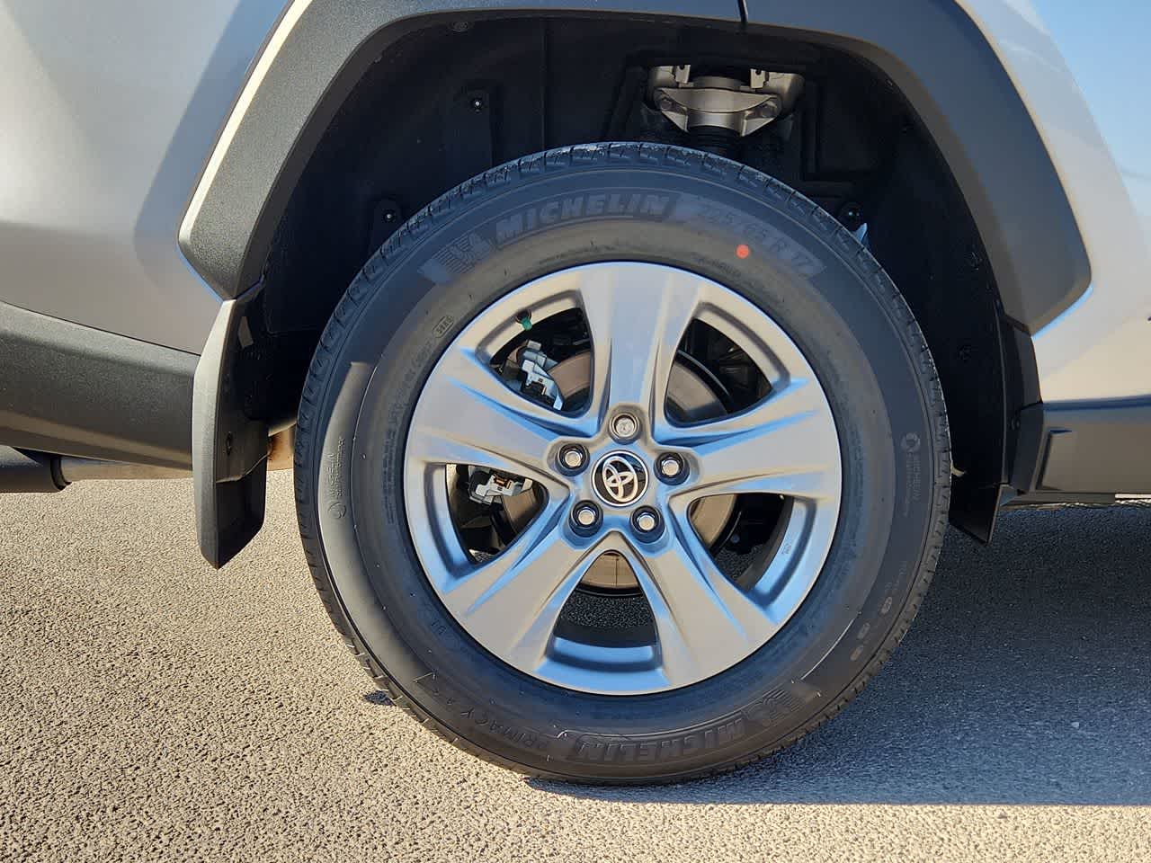 Thumbnail: 2025 Toyota RAV4 - 12