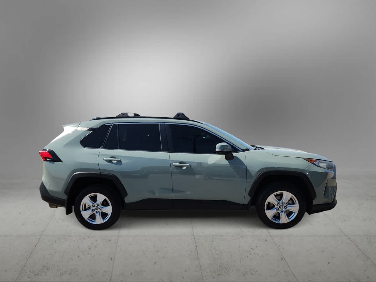 Thumbnail: 2020 Toyota RAV4 - 9