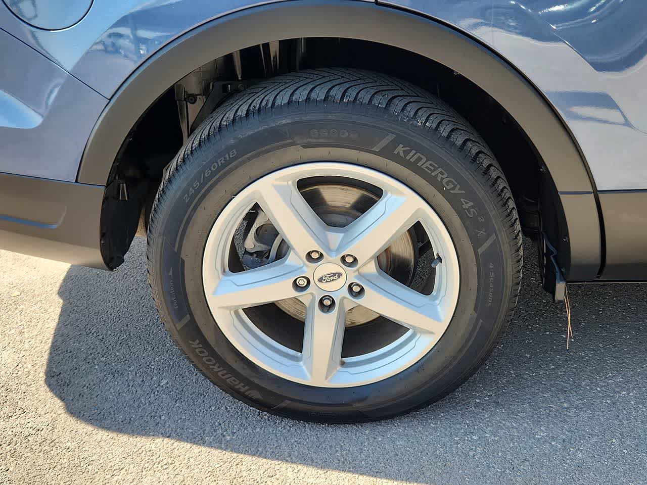 Thumbnail: 2019 Ford Explorer - 12