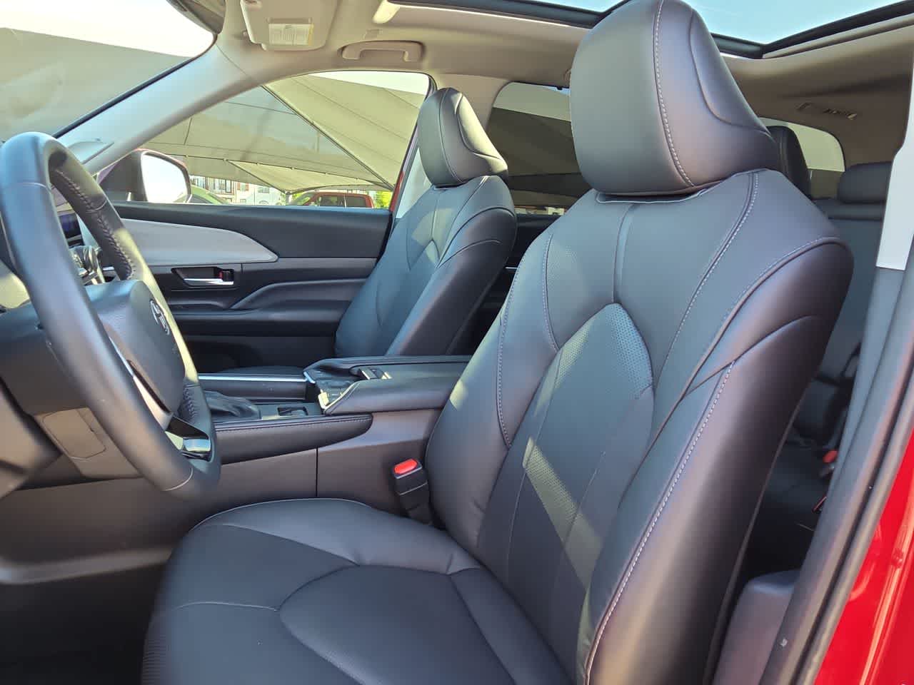 Thumbnail: 2025 Toyota Grand Highlander - 15