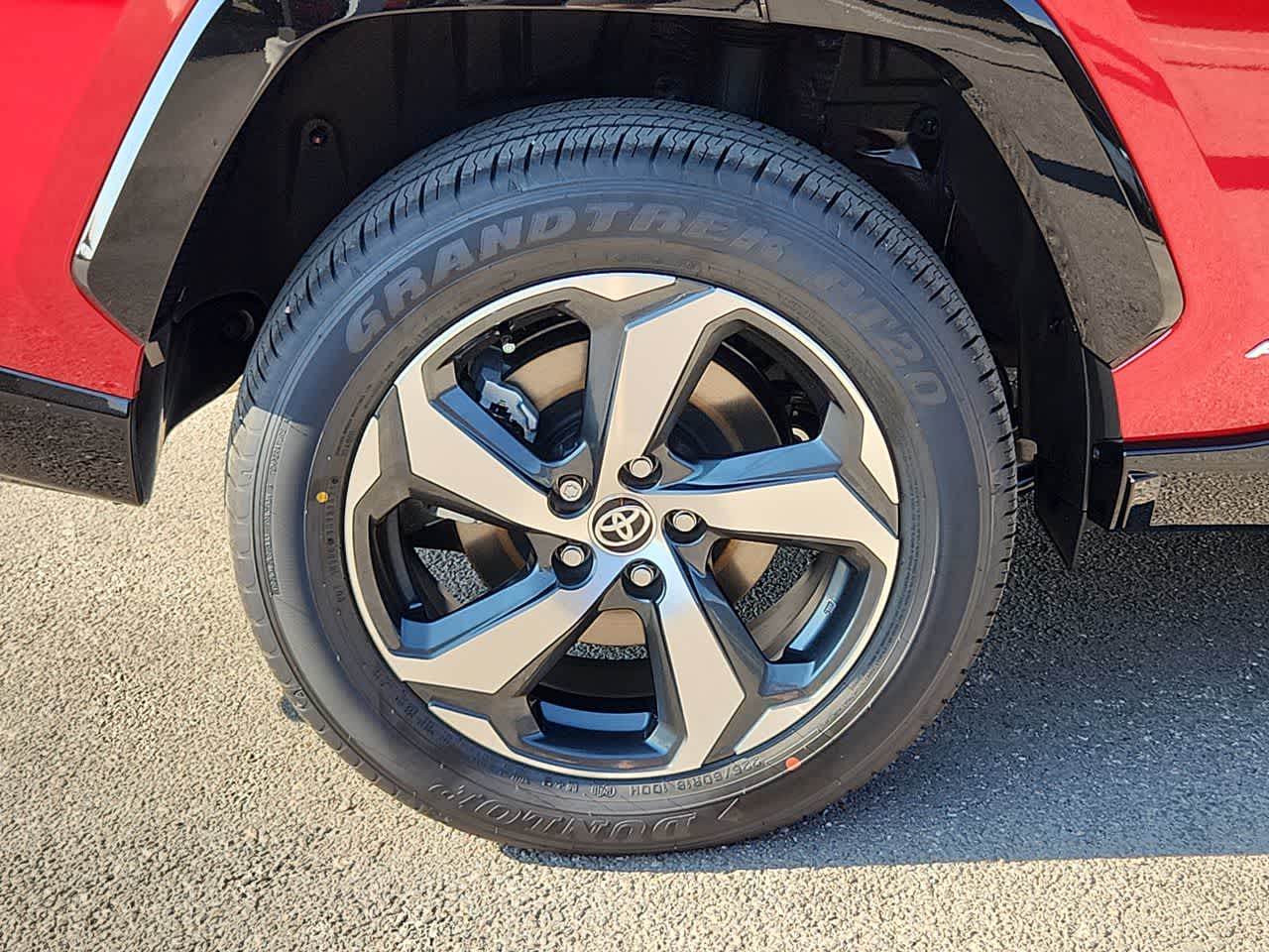 Thumbnail: 2025 Toyota RAV4 - 12