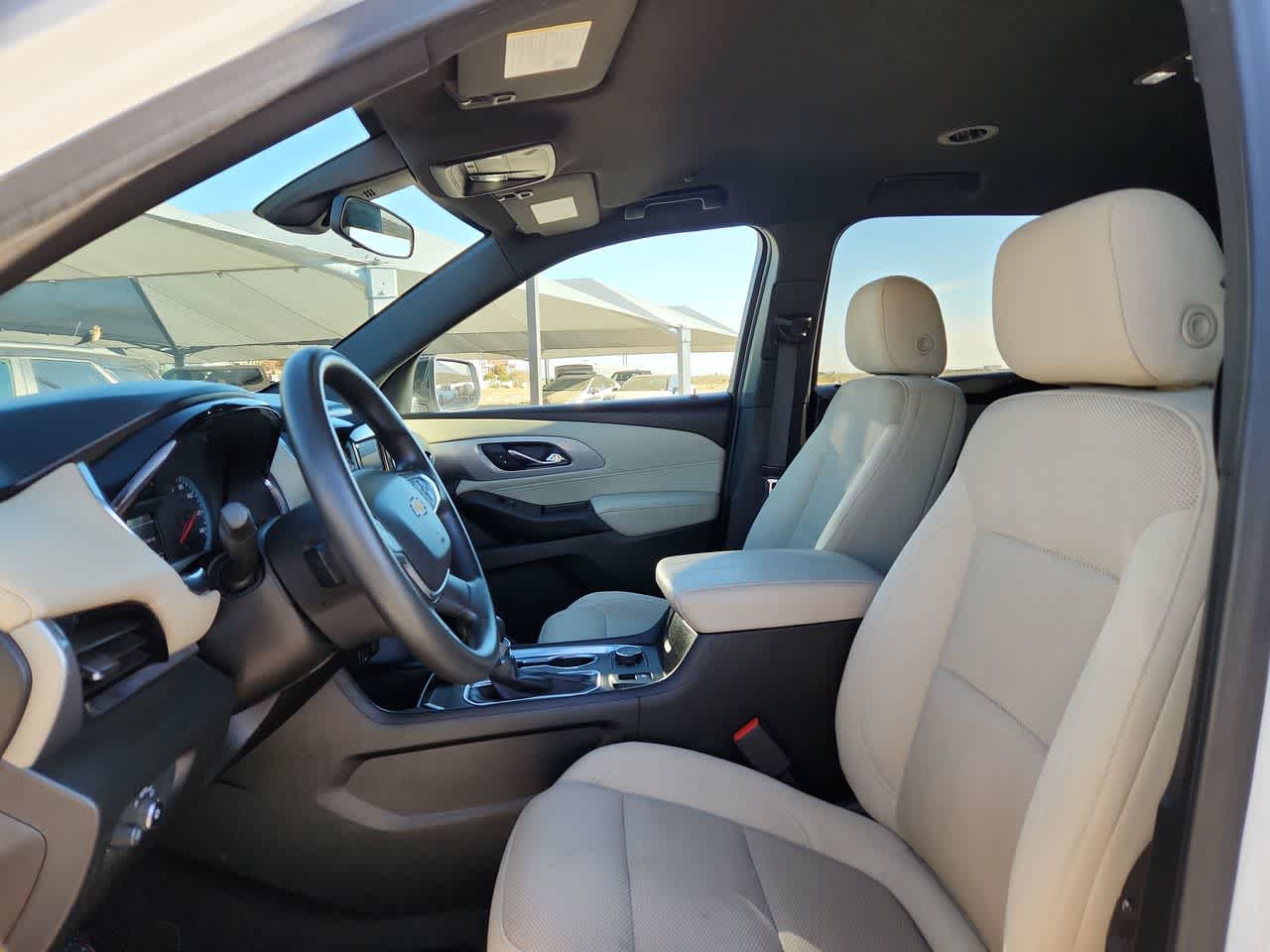 Thumbnail: 2022 Chevrolet Traverse - 15