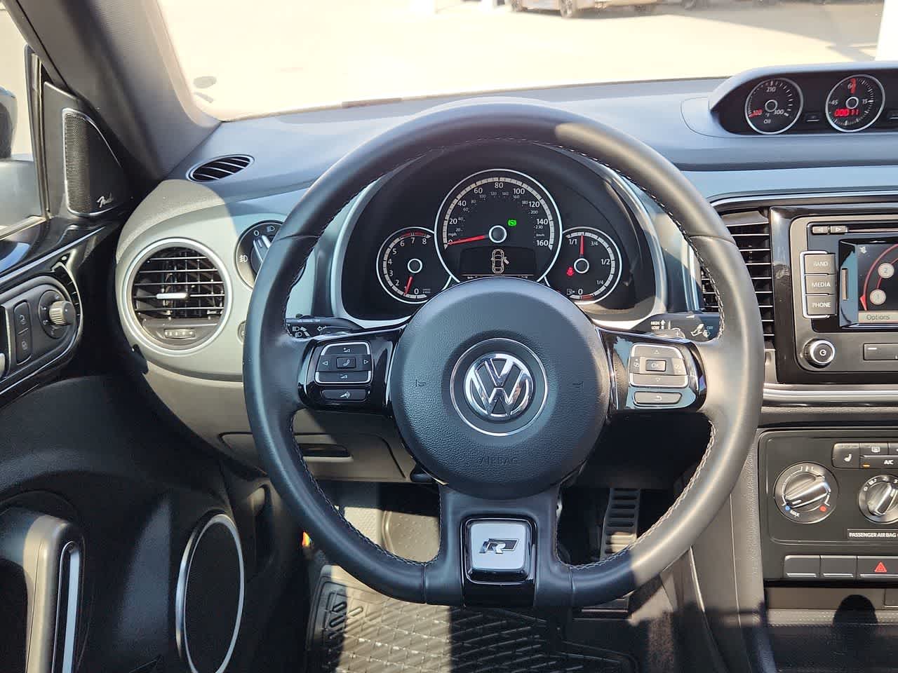 Thumbnail: 2013 Volkswagen Beetle - 19