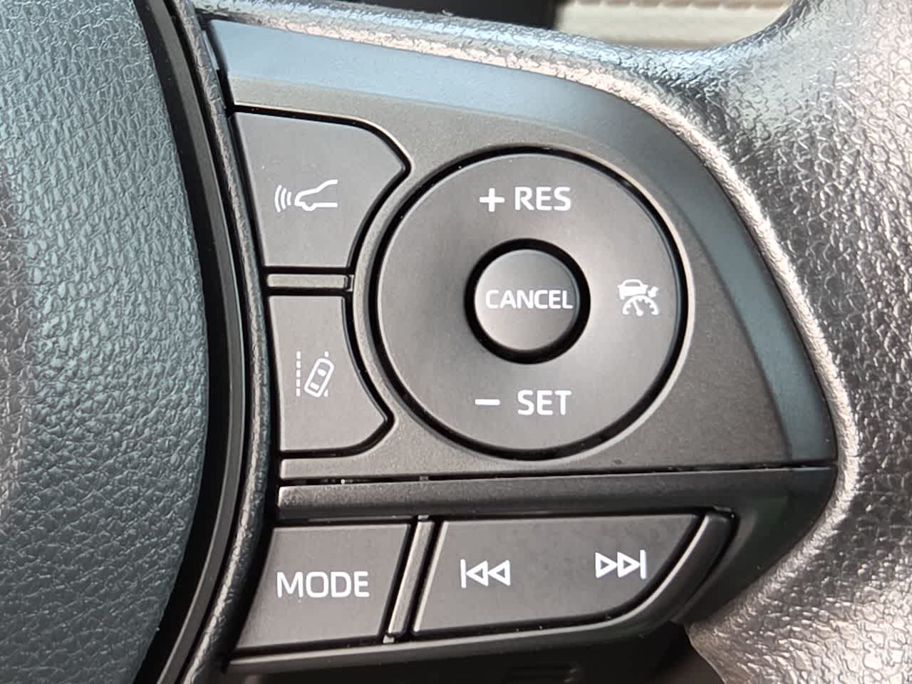 Thumbnail: 2025 Toyota RAV4 - 23