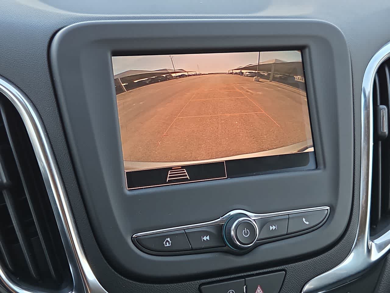 Thumbnail: 2024 Chevrolet Equinox - 25
