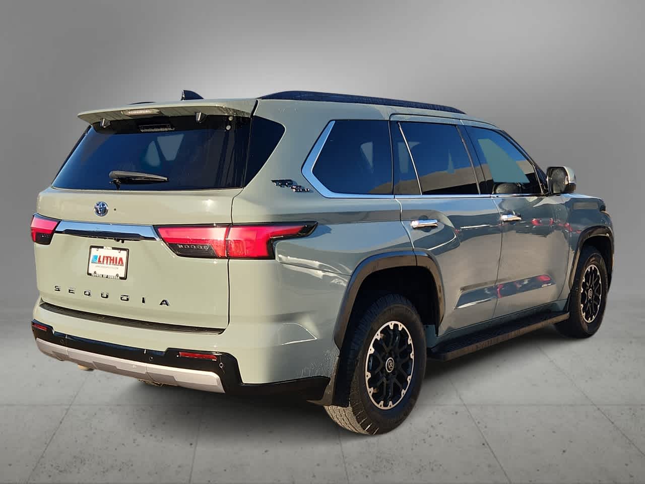 Thumbnail: 2023 Toyota Sequoia - 8