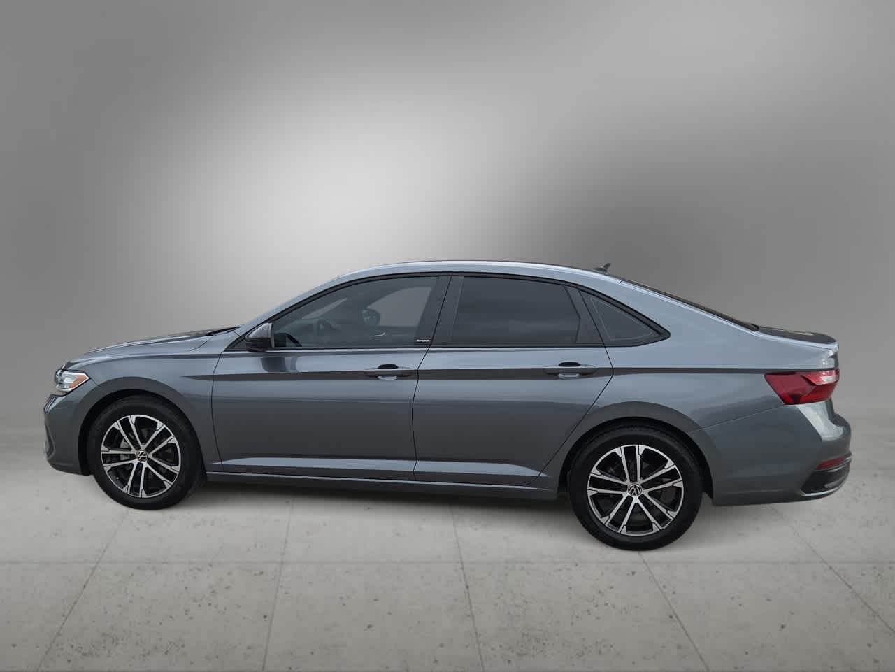 Thumbnail: 2024 Volkswagen Jetta - 5