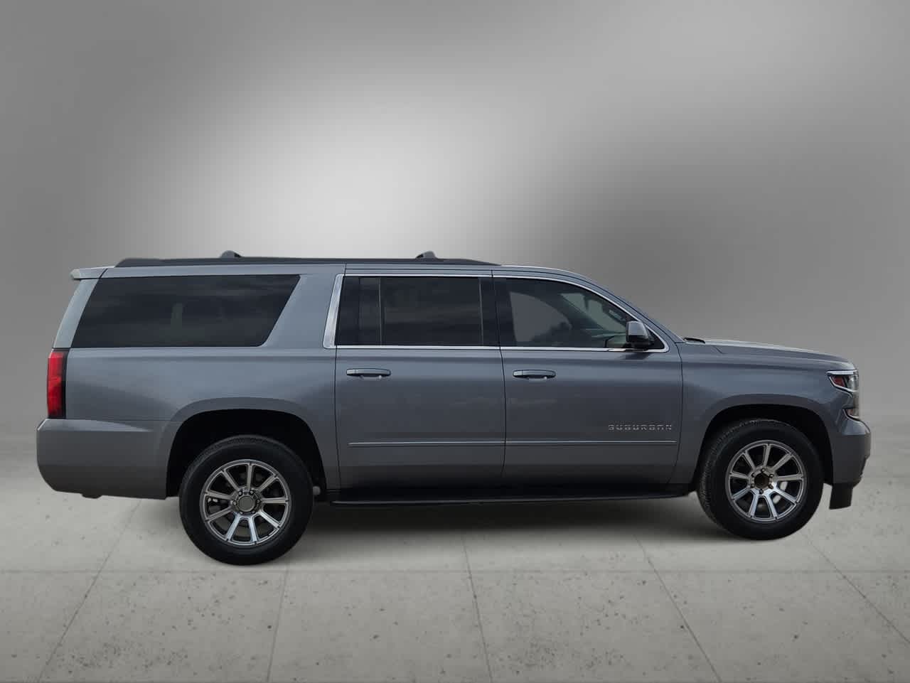 Thumbnail: 2018 Chevrolet Suburban - 9