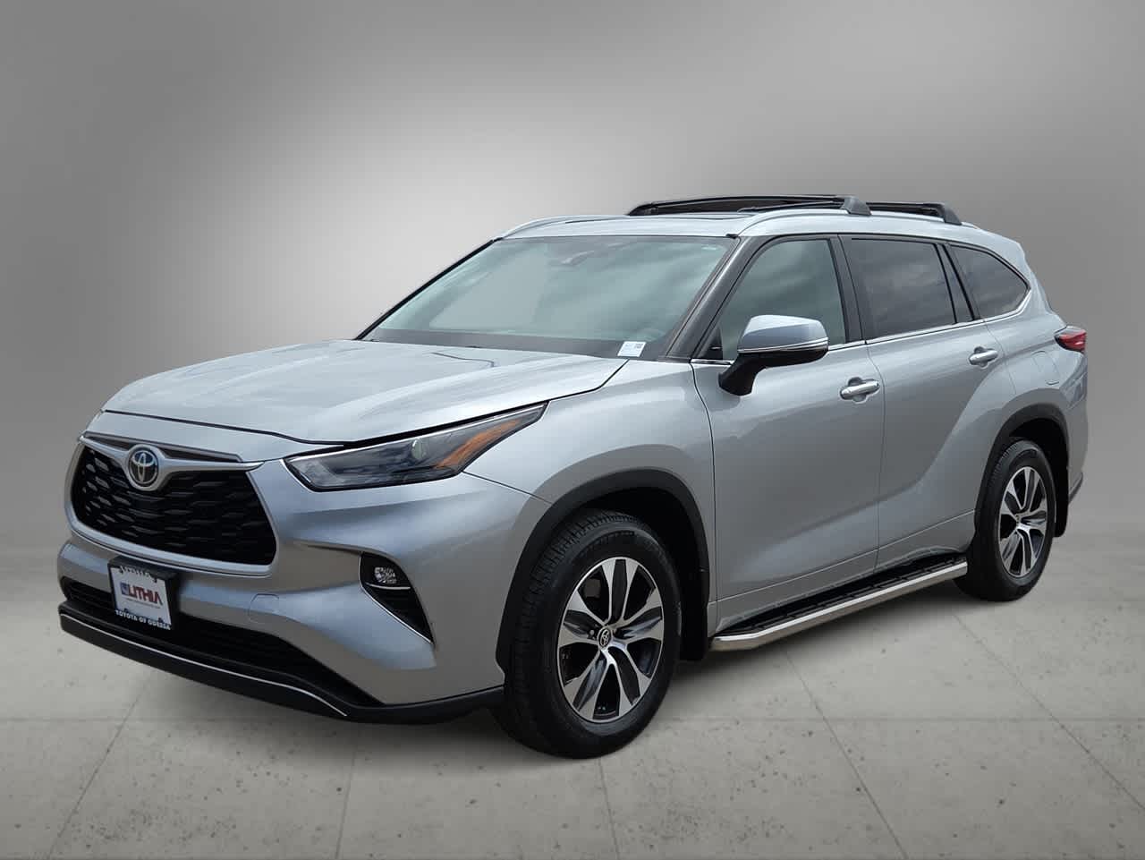 Thumbnail: 2023 Toyota Highlander - 4