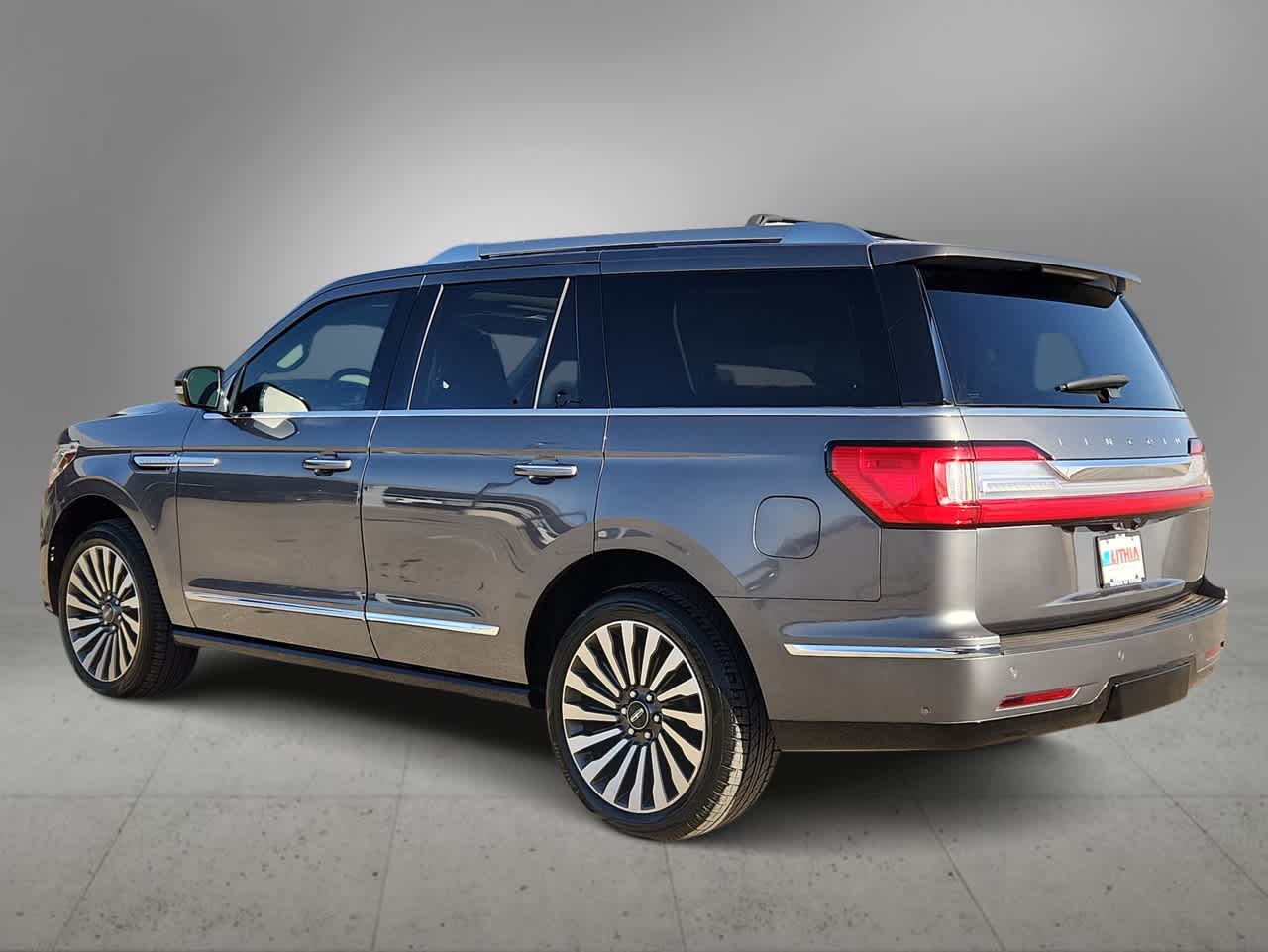 Thumbnail: 2021 Lincoln Navigator - 6