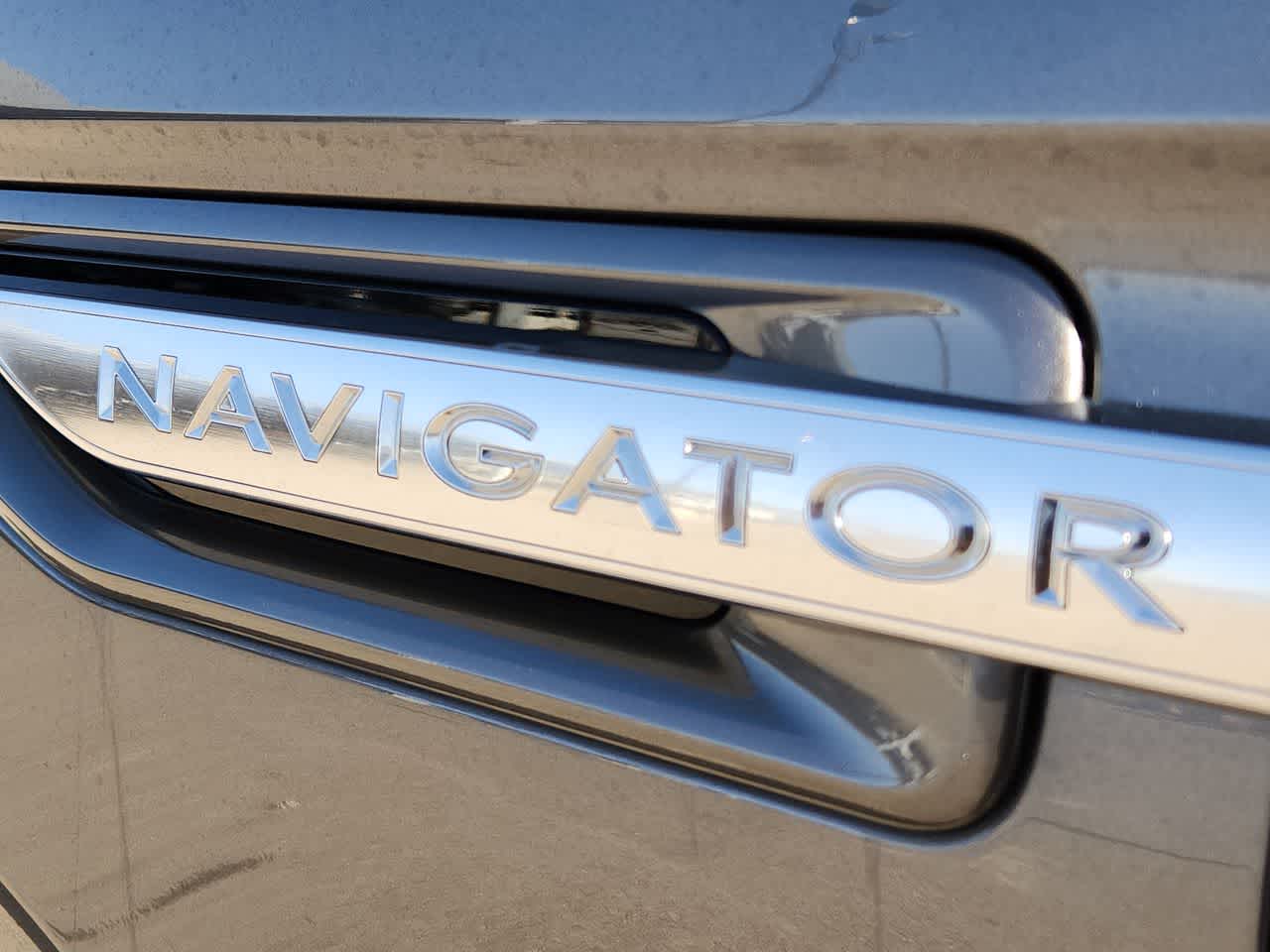 Thumbnail: 2021 Lincoln Navigator - 11