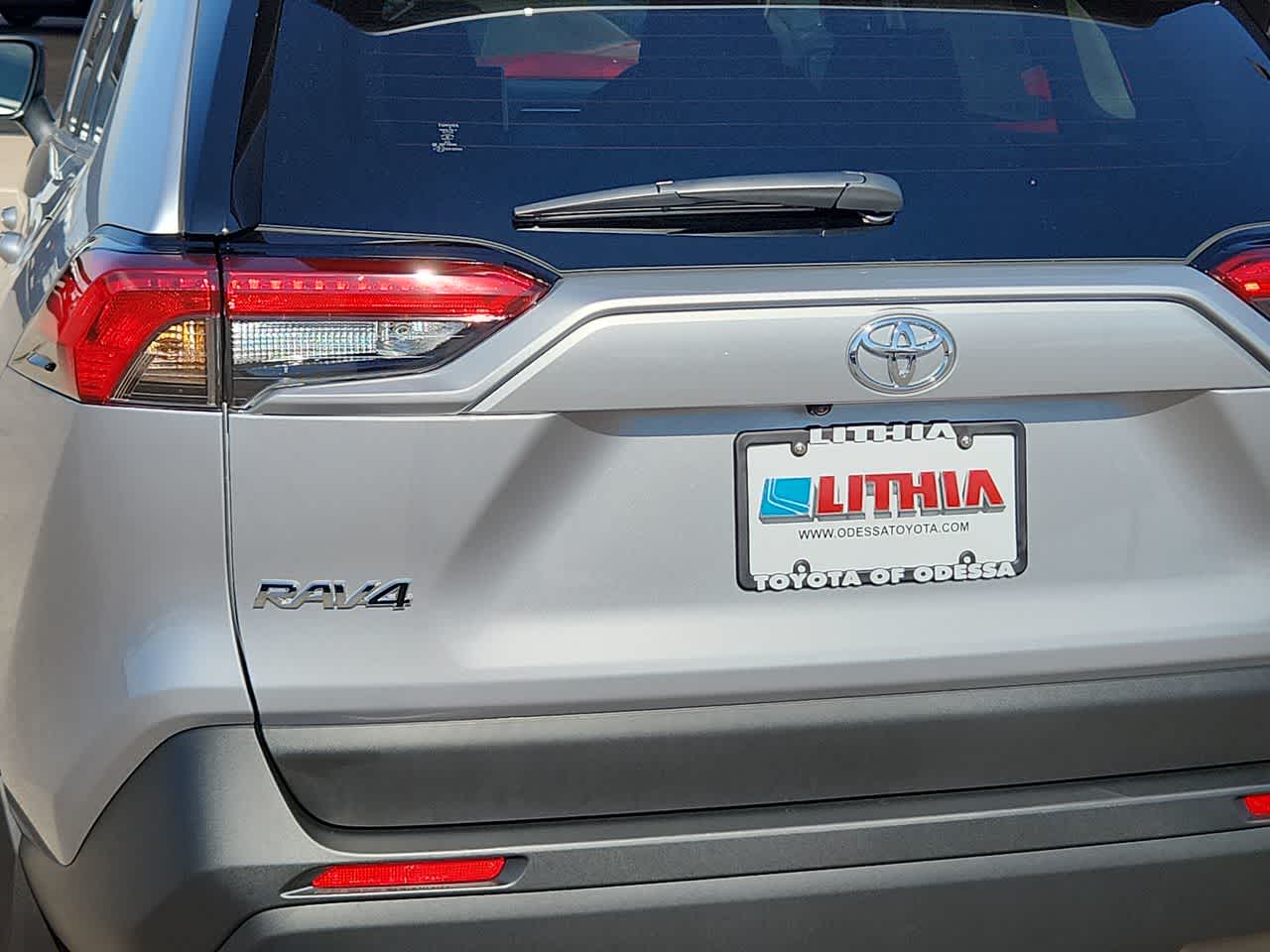 Thumbnail: 2025 Toyota RAV4 - 11