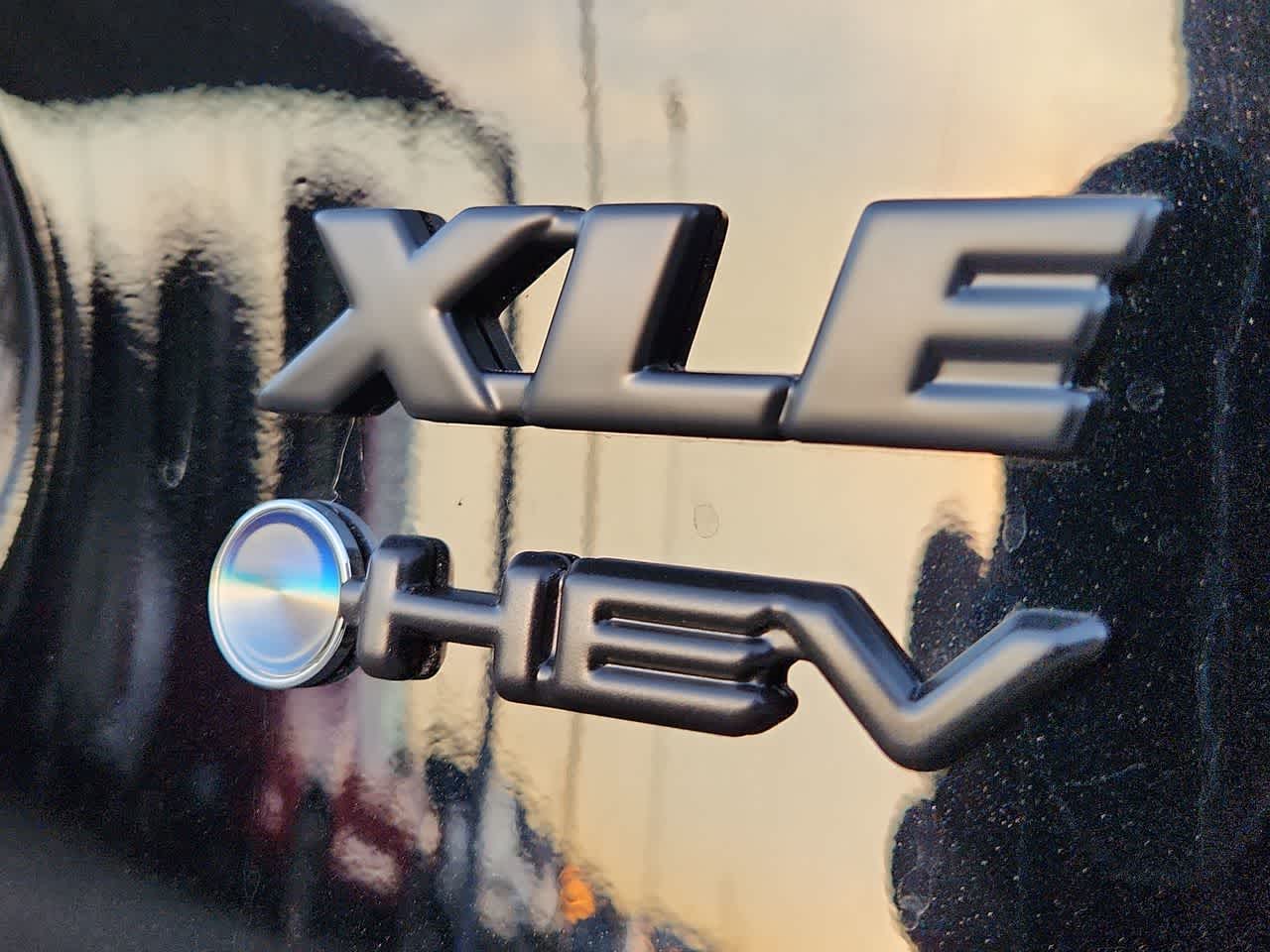 Thumbnail: 2025 Toyota RAV4 - 11