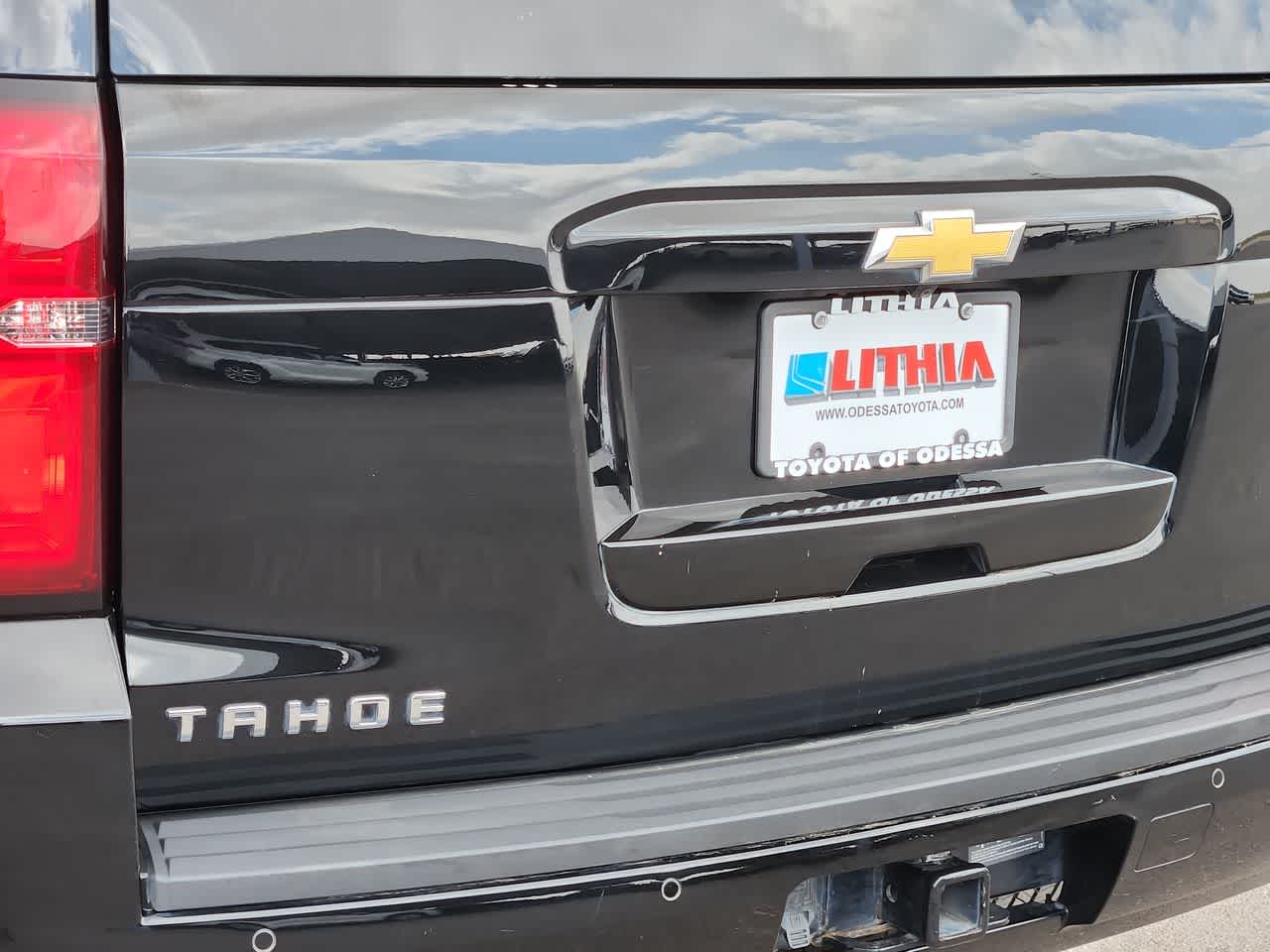 Thumbnail: 2018 Chevrolet Tahoe - 15
