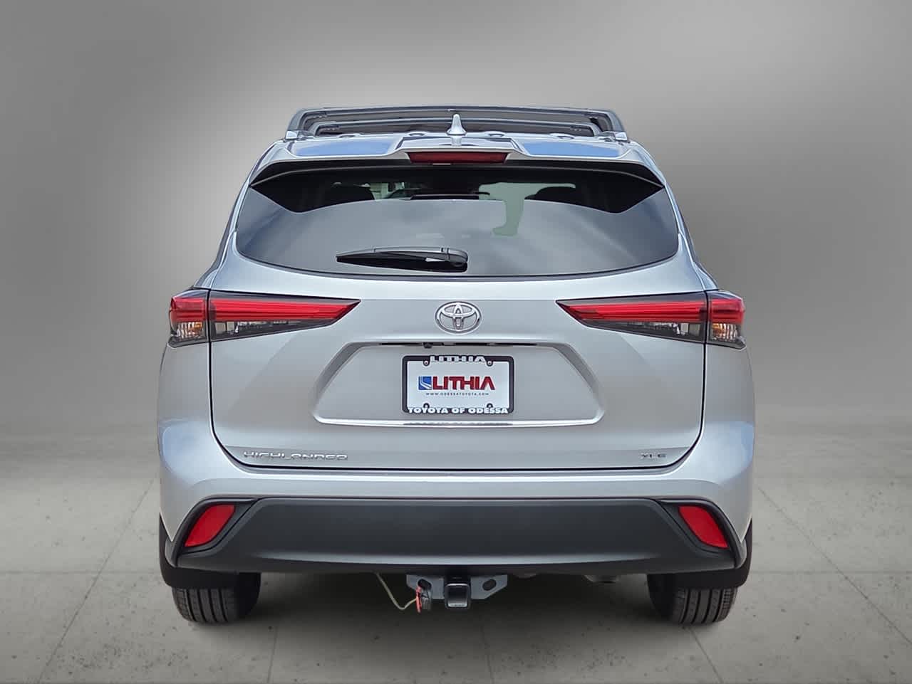 Thumbnail: 2023 Toyota Highlander - 7