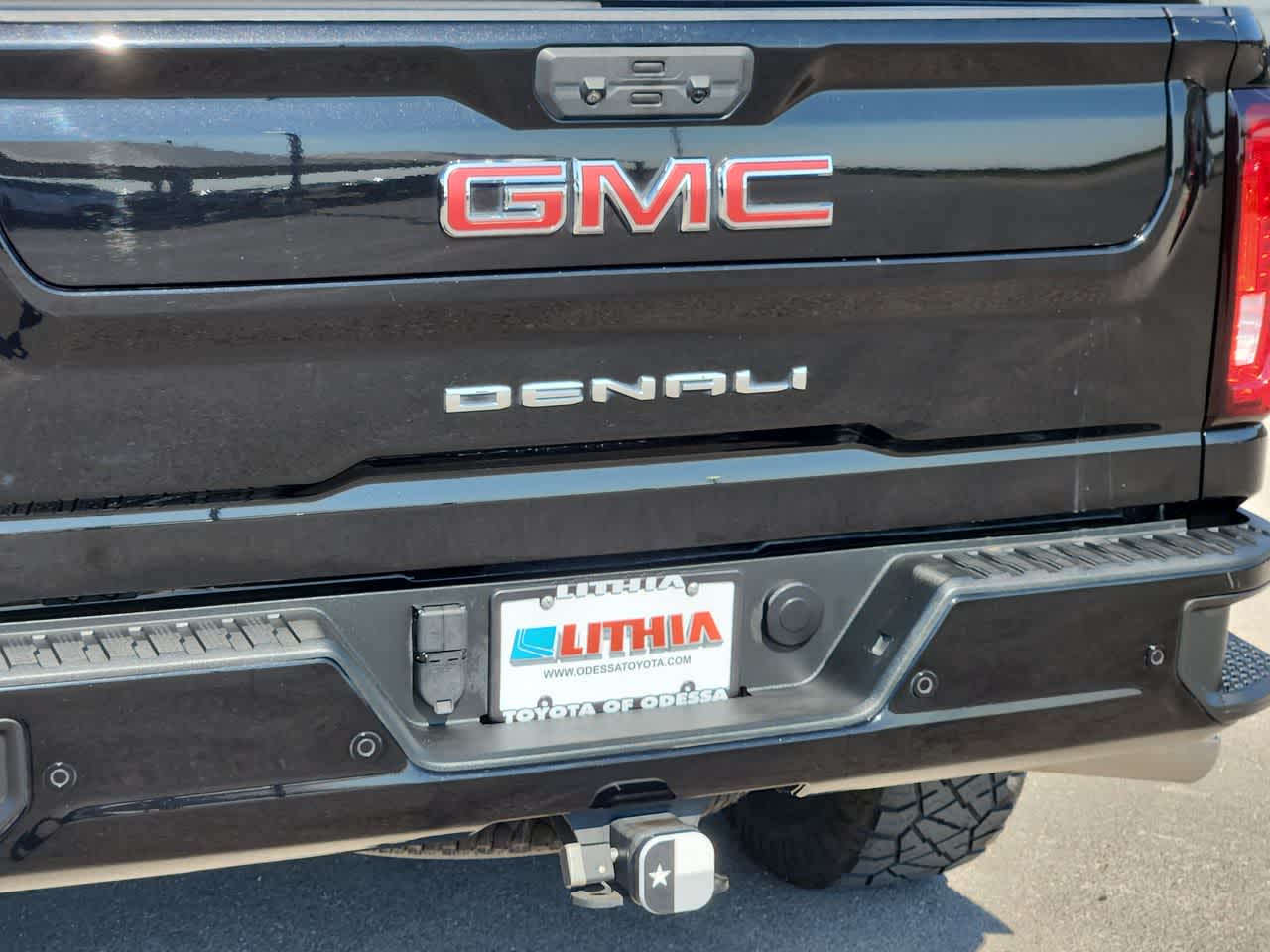 Thumbnail: 2022 GMC Sierra 2500 - 11