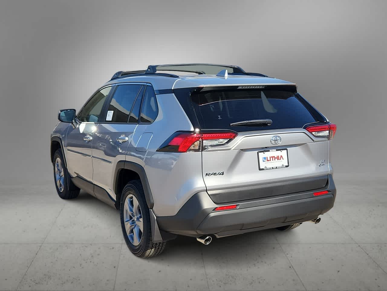 Thumbnail: 2025 Toyota RAV4 - 6