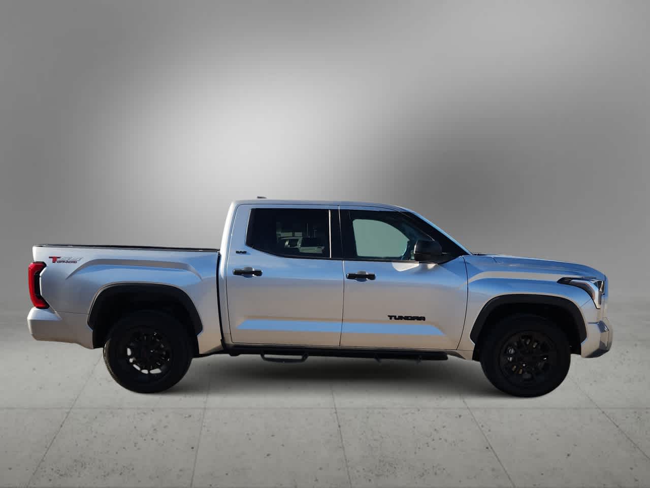 Thumbnail: 2024 Toyota Tundra - 9