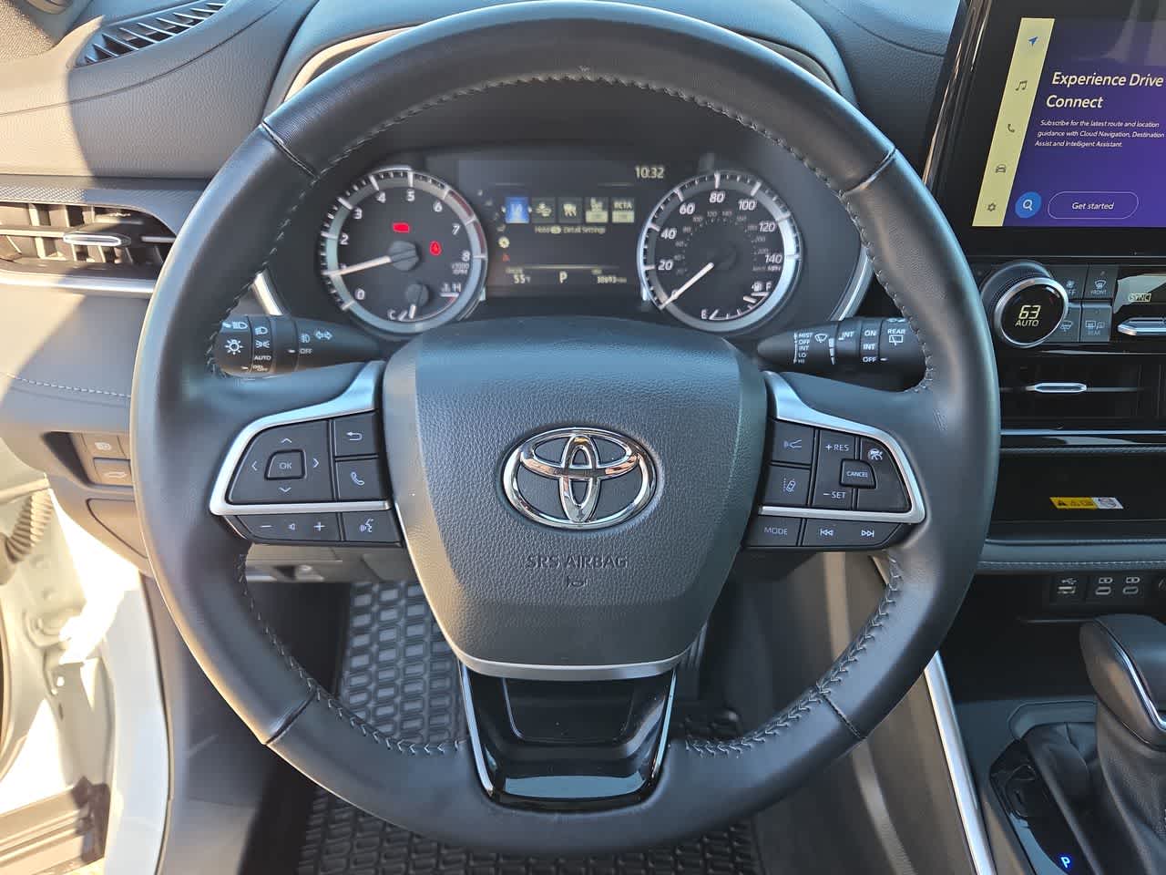 Thumbnail: 2023 Toyota Highlander - 23