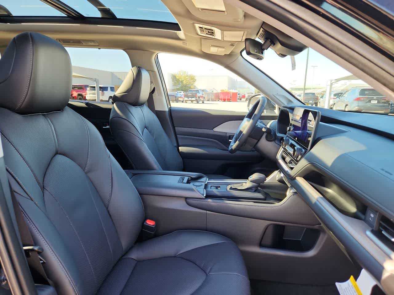 Thumbnail: 2026 Toyota Grand Highlander - 18