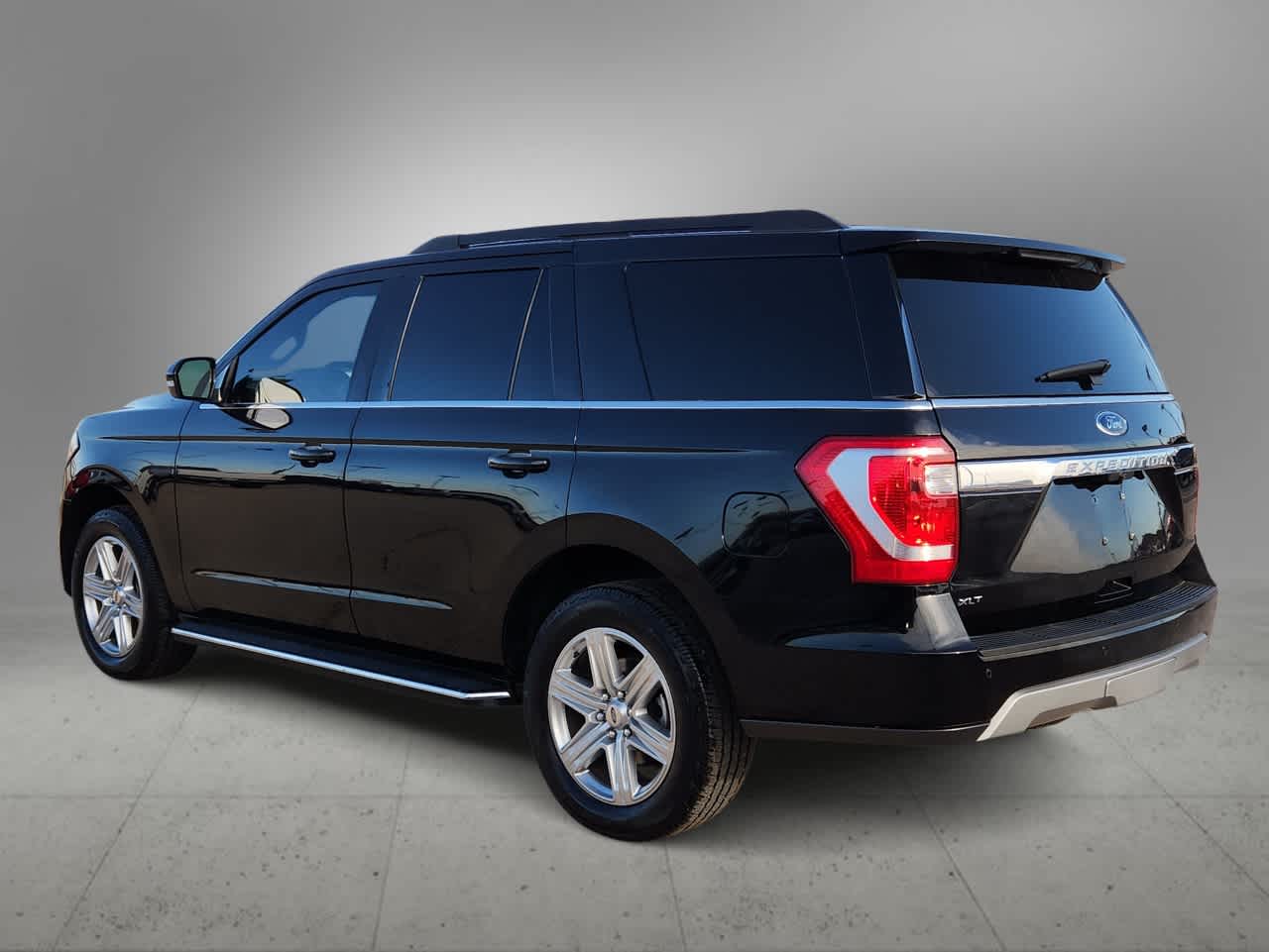 Thumbnail: 2021 Ford Expedition - 6