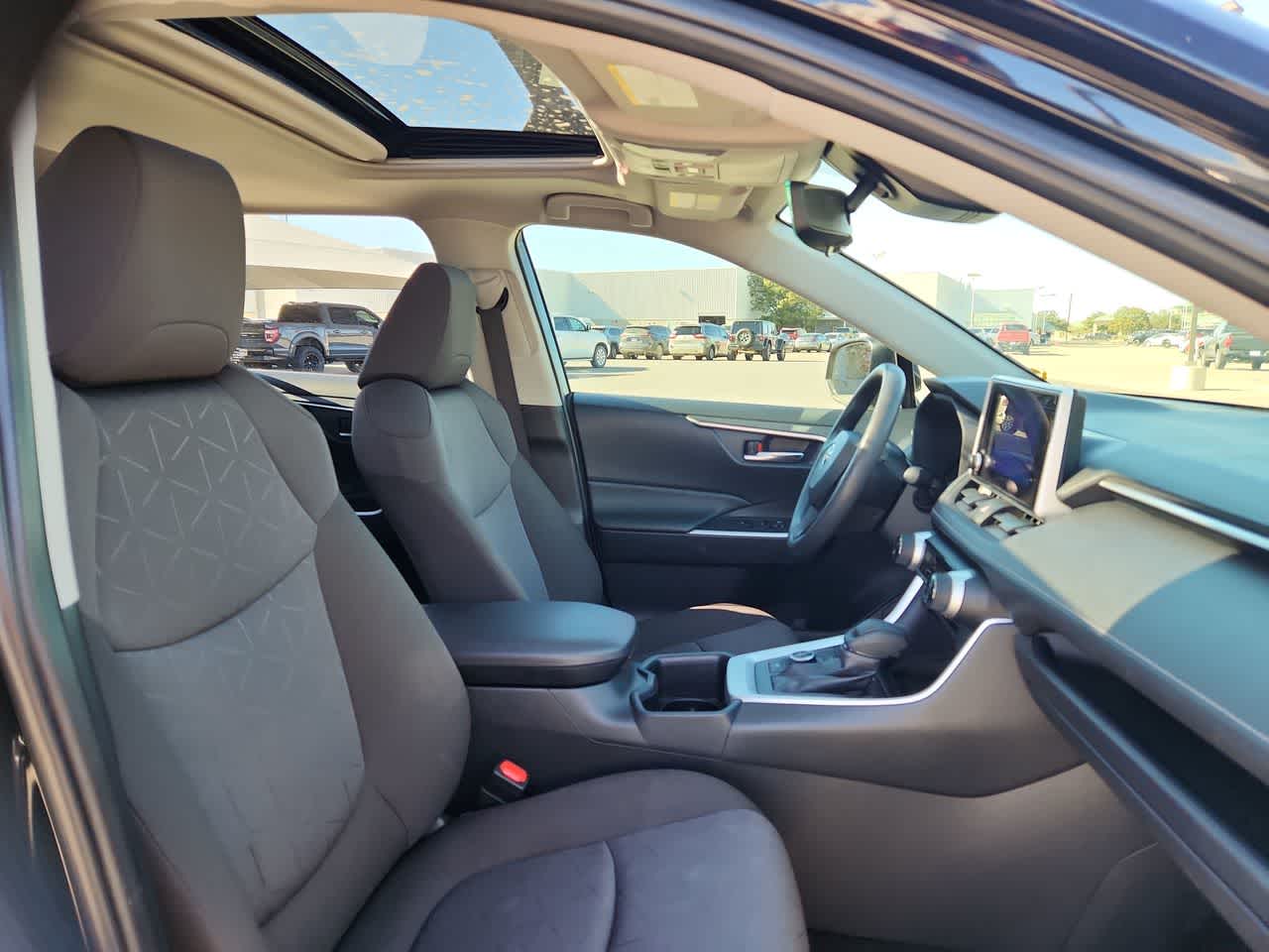 Thumbnail: 2024 Toyota RAV4 - 18