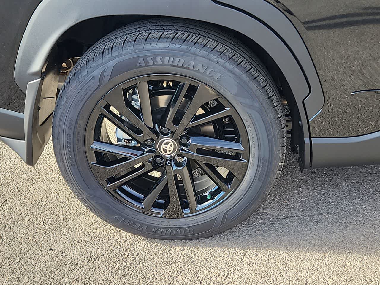 Thumbnail: 2026 Toyota Corolla Cross - 12