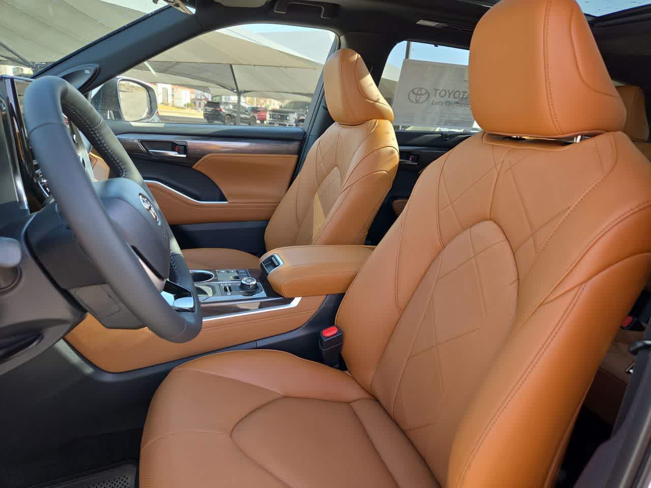 Thumbnail: 2026 Toyota Highlander - 15