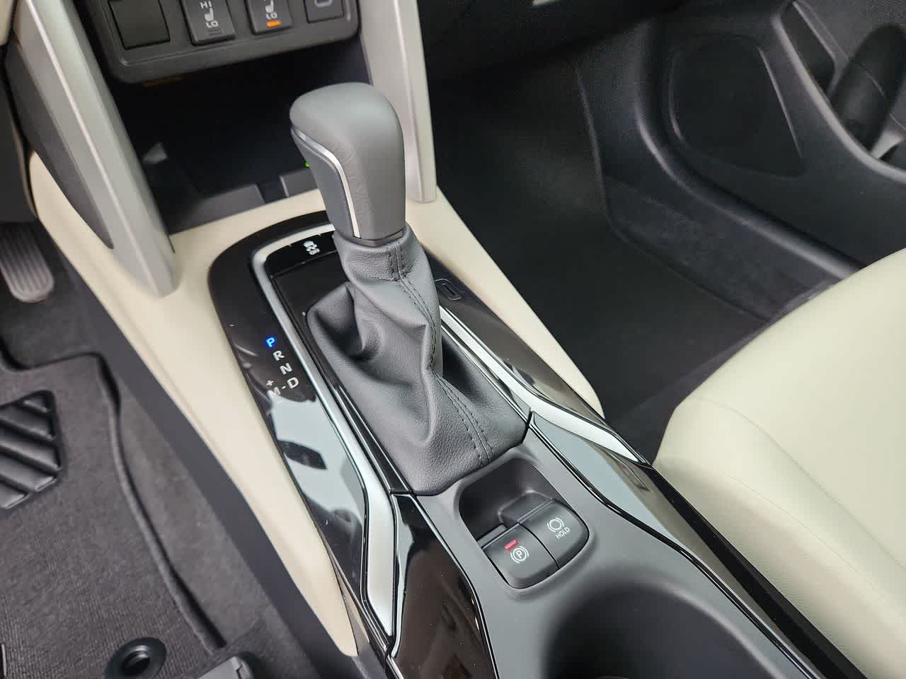 2024 Toyota Corolla Cross XLE 25