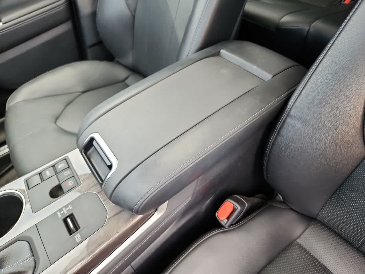 2023 Toyota Highlander Limited 24