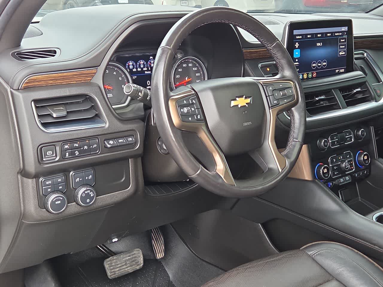 Thumbnail: 2021 Chevrolet Tahoe - 10