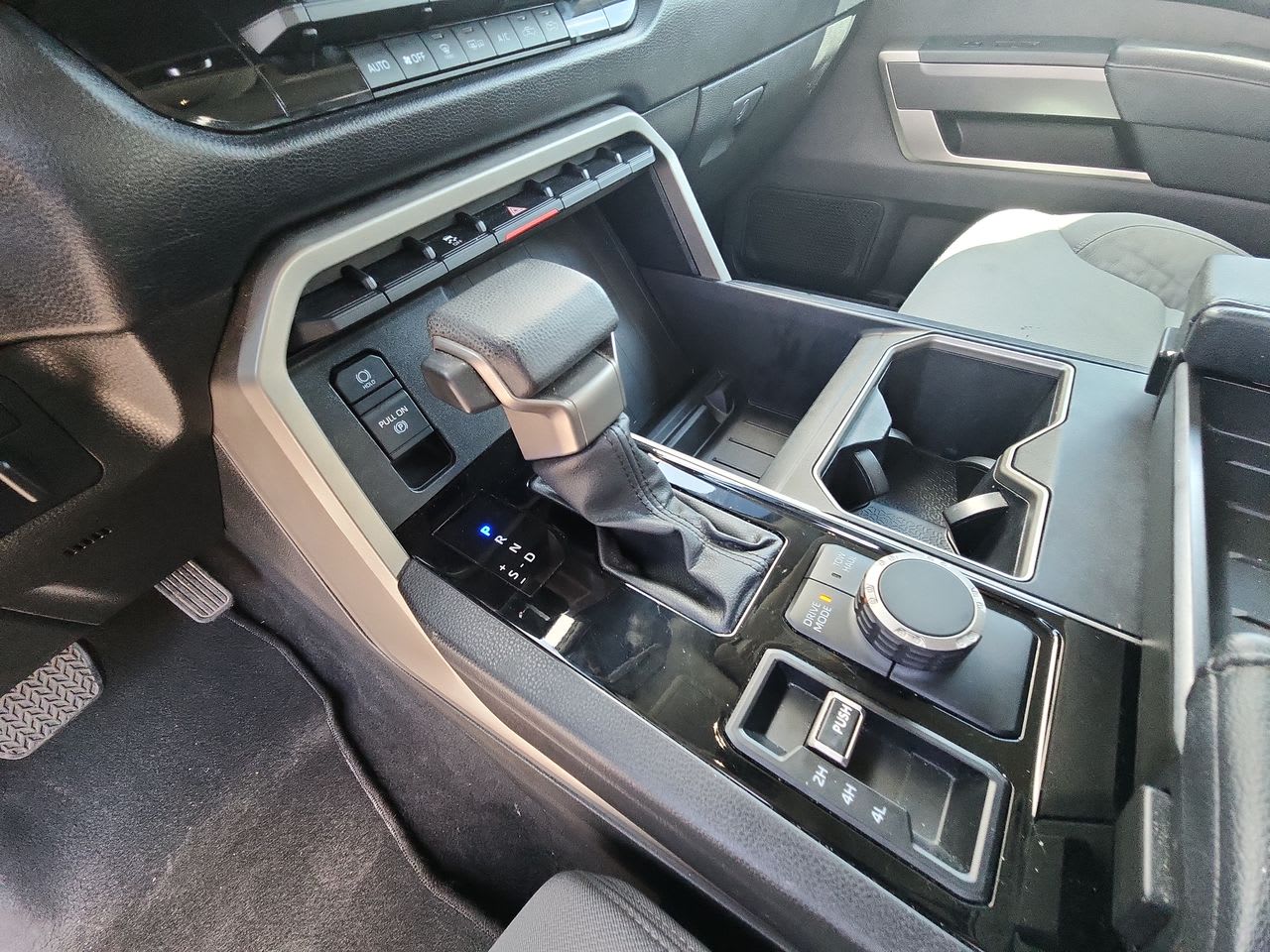 Thumbnail: 2022 Toyota Tundra - 17