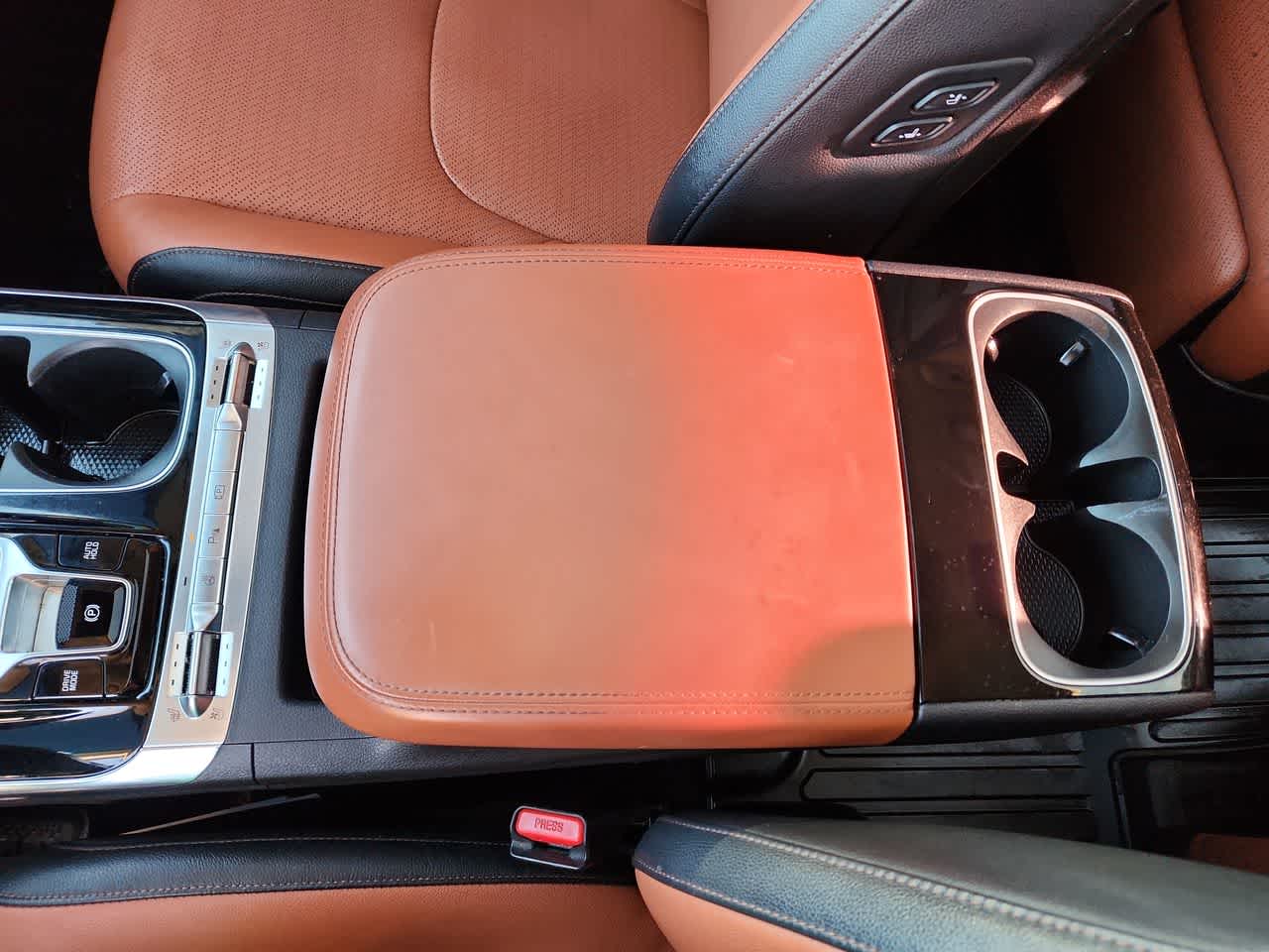 Thumbnail: 2022 Kia Carnival - 20