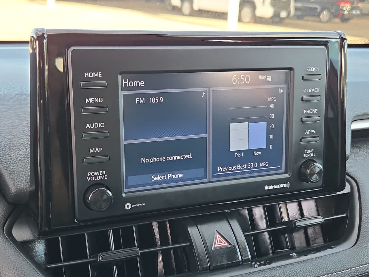 Thumbnail: 2021 Toyota RAV4 - 24