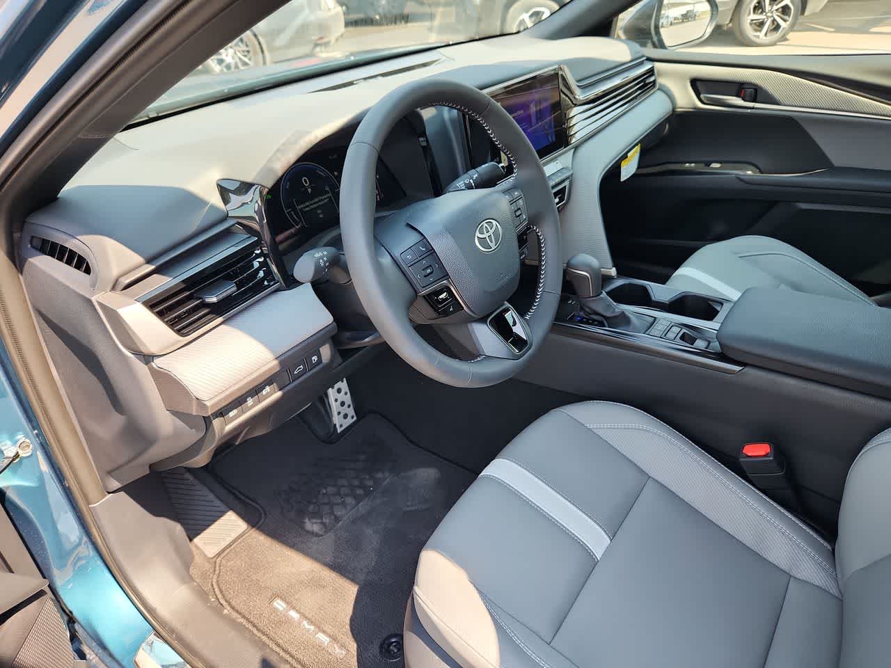 Thumbnail: 2025 Toyota Camry - 10