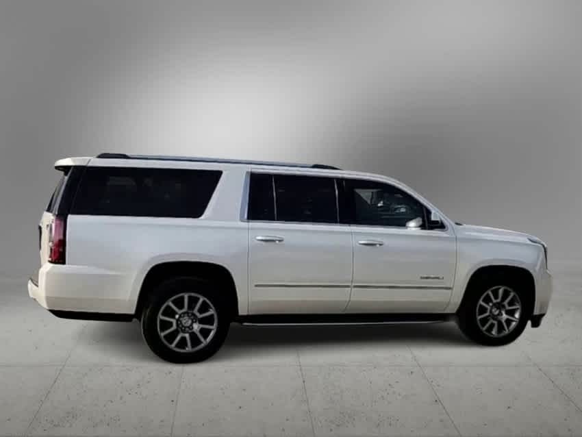 2015 GMC Yukon XL Denali 8