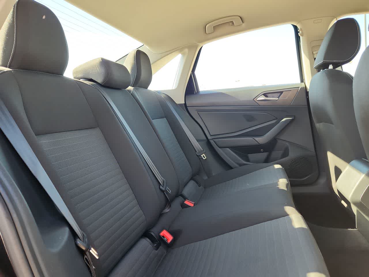 Thumbnail: 2024 Volkswagen Jetta - 17