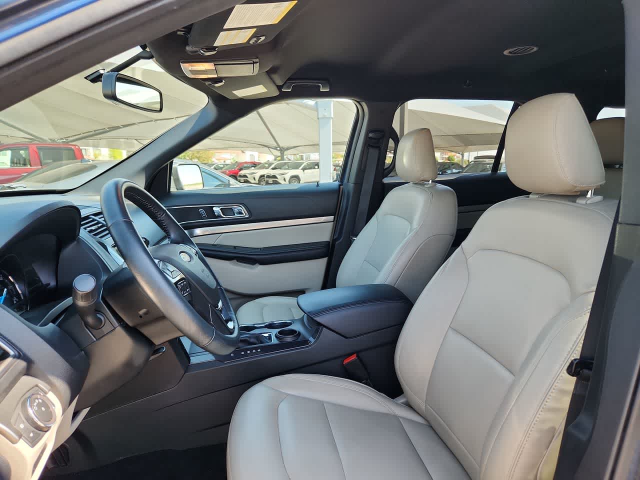 Thumbnail: 2019 Ford Explorer - 15