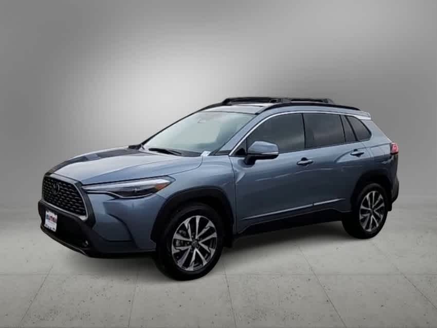 2024 Toyota Corolla Cross XLE 4
