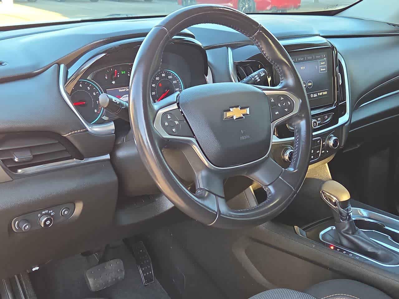Thumbnail: 2021 Chevrolet Traverse - 10
